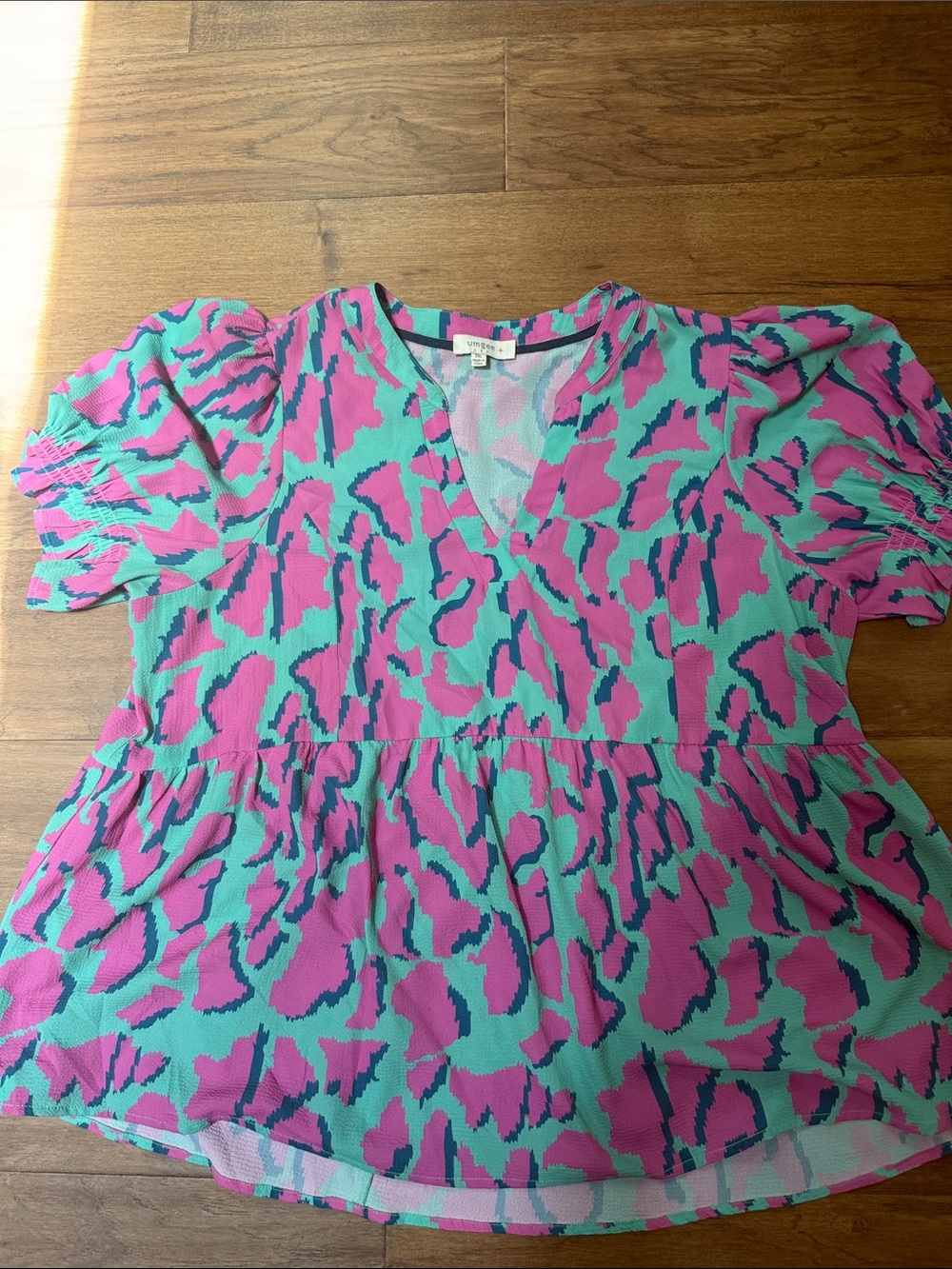 Umgee Vibrant Pink & Teal Animal Print V-Neck Blouse